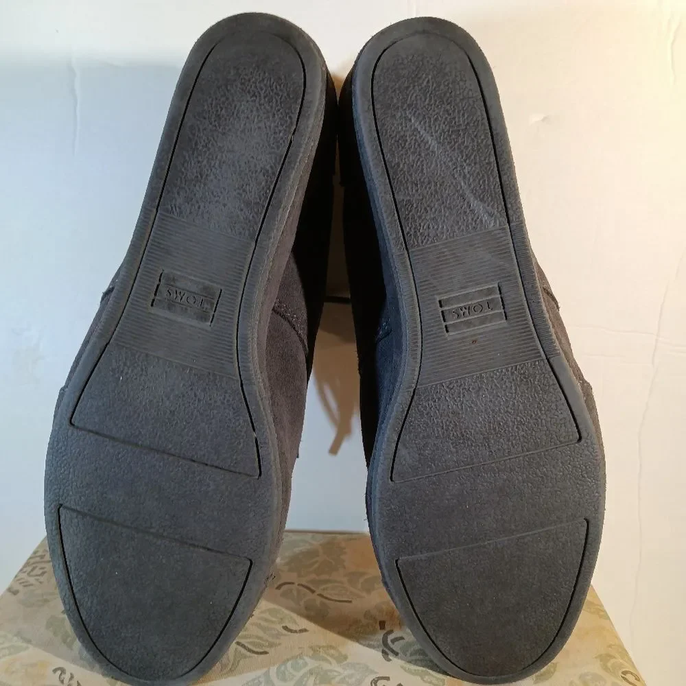 Toms Grey Suede Desert Wedge Bootie sz 4.5